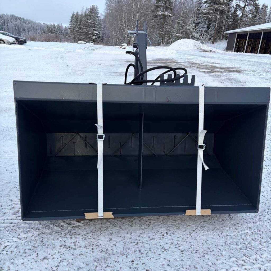 Tamsalu EPT liivatuskopp, Sand spreader bucket, Sandstreuschaufel